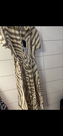 Damen Kleid Grösse/S mit Etiketten
