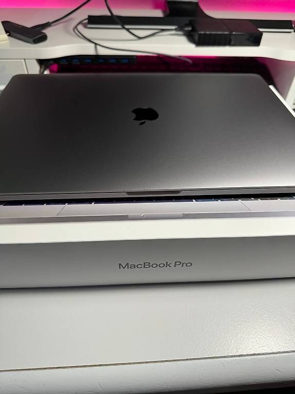 Notebook: MacBook Pro 16' Touch Bar – Usato da Belmont-Lausanne venduto da A.ndre 2
