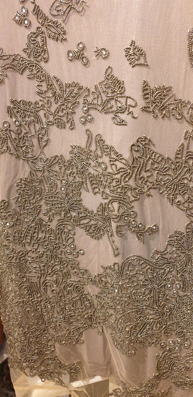 Valentino Camicette: VALENTINO Bluse, kleine Perlen Neu, Gr 40 – Nuovo e nell'imballaggio originale da Wettswil venduto da the_jr6l 2