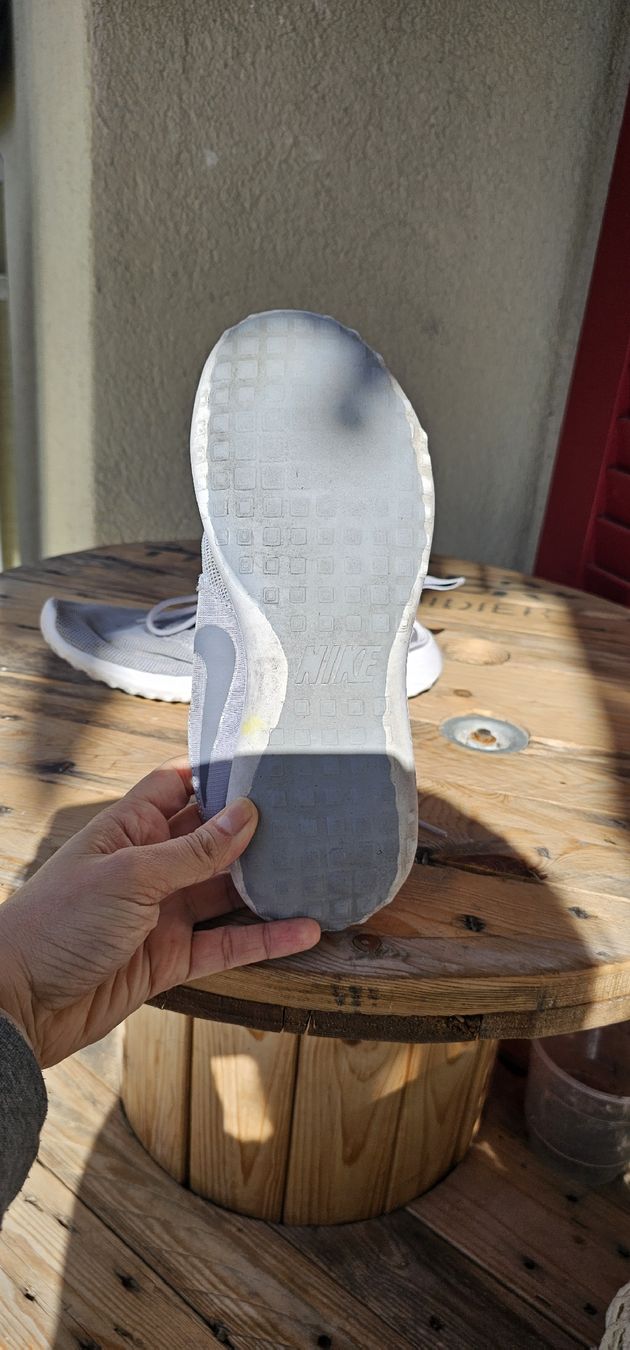 Nike Scarpe da uomo: Nike Schuhe, Grau, Gr. 39 – Usato da Biel/Bienne venduto da ricard6691 9