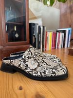 Mocassins mules écru motif serpent