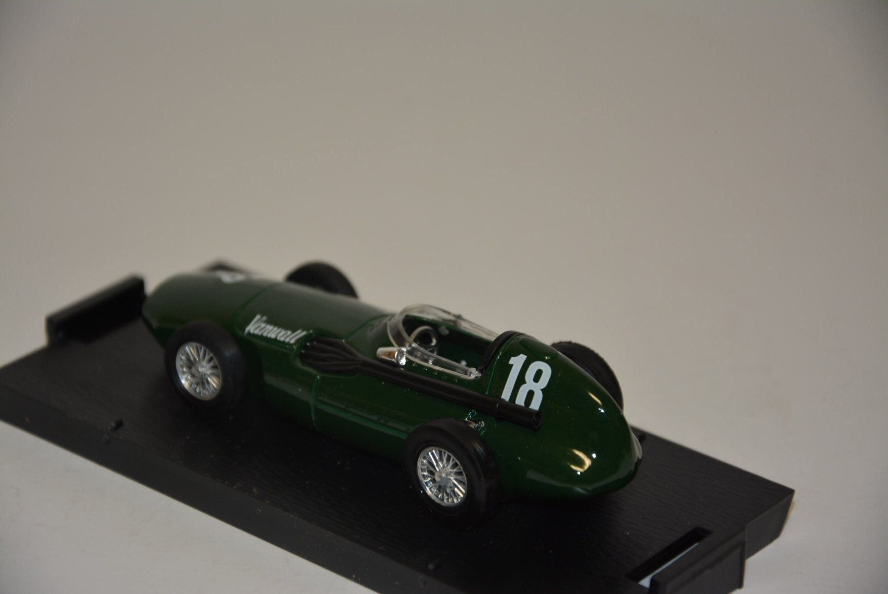 Modellautos: Vanwall F1 HP 285 1957 , Brumm , 1:43 – Neu und originalverpackt aus Goldach von Feivel9 8