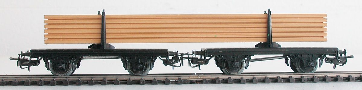 Märklin Modelleisenbahnen: Märklin Langholzwagen Spur H0 – Gebraucht aus Oberwil BL von Klang 1
