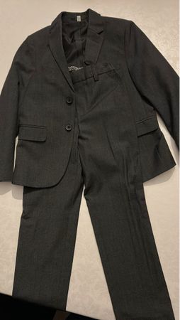 Stylischer Jungen-Anzug Gr. 116/122, anthrazitfarben