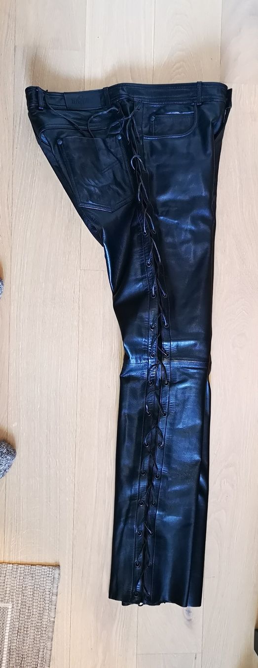 Hosen: Neuwertige Lederhose – Neu (gemäss Beschreibung) aus Engelburg von echseis