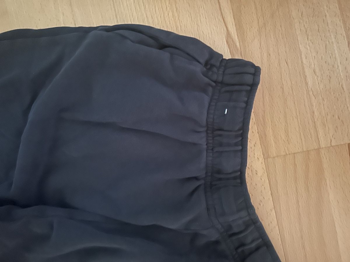 Nike Hosen: Nike Trainerhose, Grösse: S, schwarz – Gebraucht aus Sissach von cel_zy5d 2