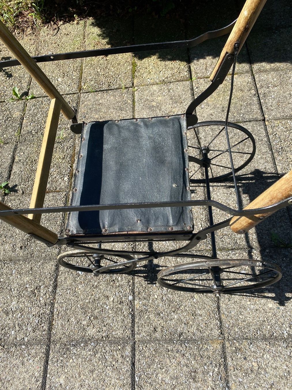 Carrozzine per bambole: alter Puppenwagen – Usato da Kriens venduto da Wundertuete17 2