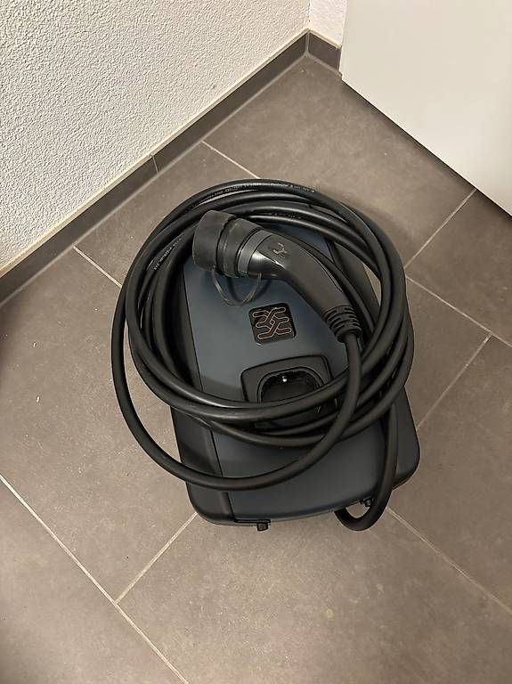 Chargeurs de batterie: Elektrostation / Power Station  – D'occasion à Frauenfeld par ela_5bg2 1