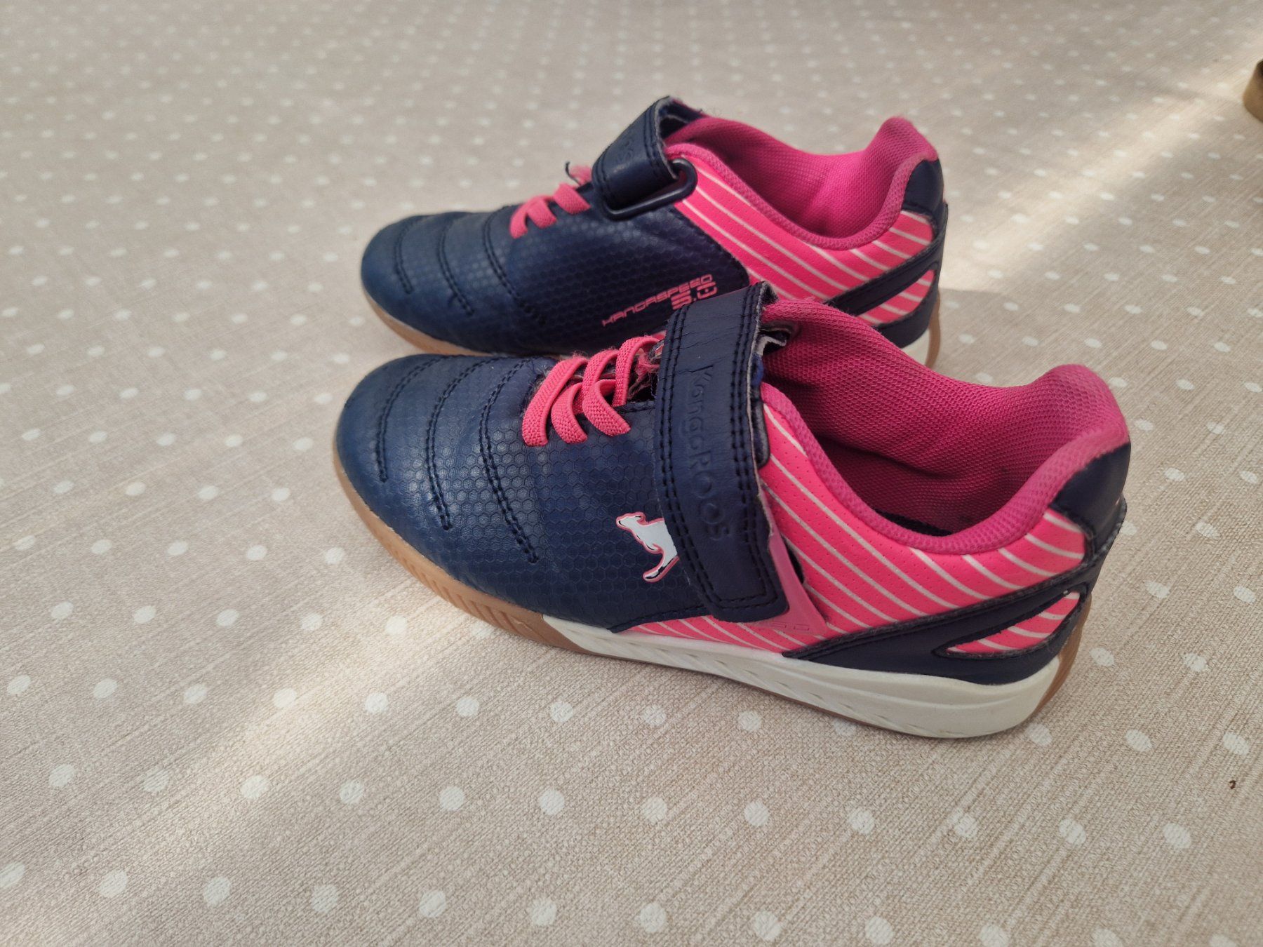 Chaussures filles: Handballschuhe KangoROOS – D'occasion à St. Gallen par KatharinaAS