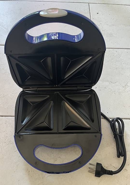 Küchengeräte: Sandwich Toaster Maker – Gebraucht aus Zürich von kangi25 1