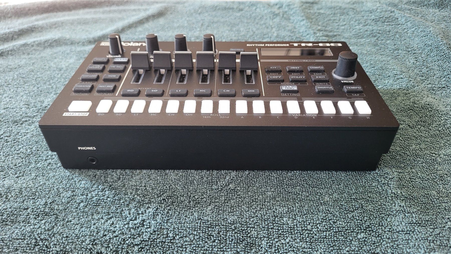 Roland Musikinstrumente: Roland TR-6S Rhythm Performer – Gebraucht aus St. Gallen von a_b_5pkq 1