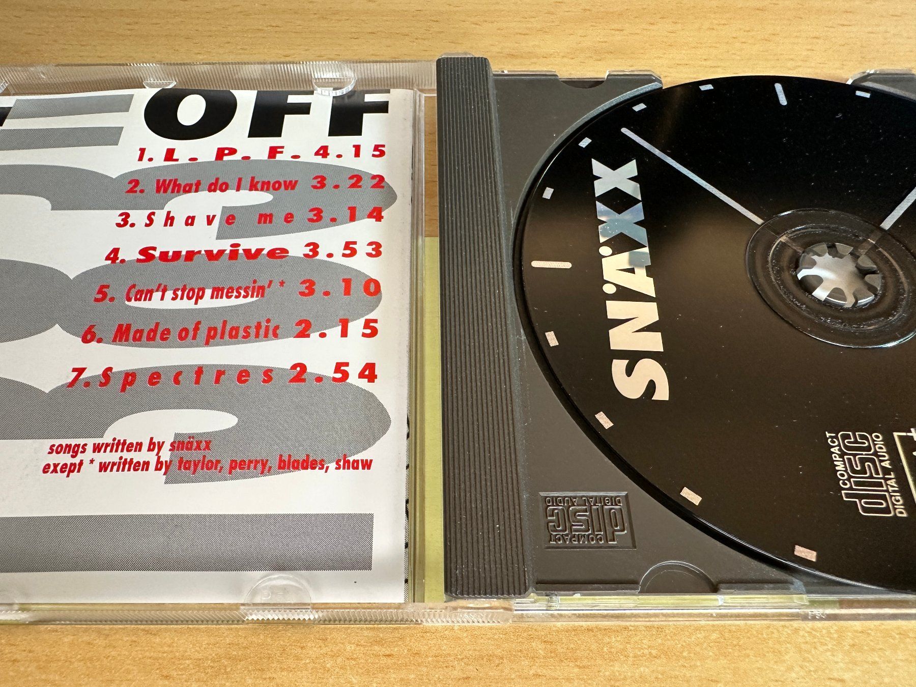 CD: Snäxx – Snäxx – Usato da Rikon im Tösstal venduto da Alpenmutz 2