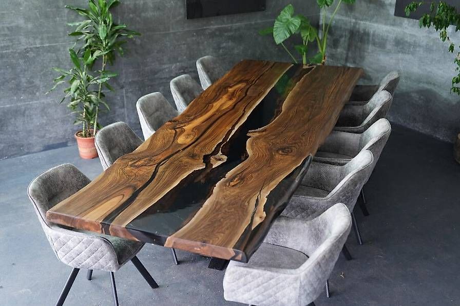 Tavoli: River Table aus Nussbaum - Handgefertigtes Unikat – Usato da Walchwil venduto da Swissdesign_Haag 1