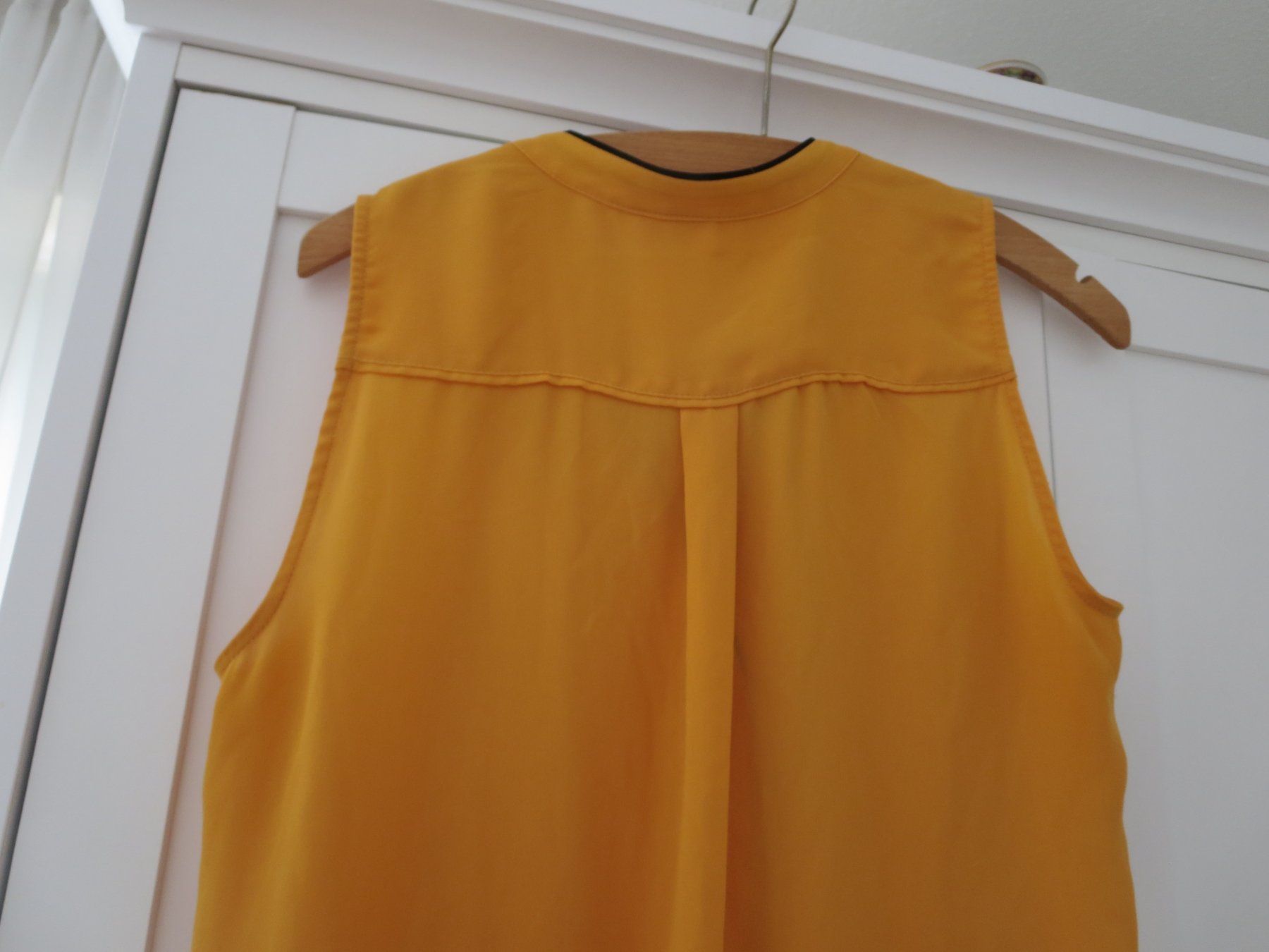 Blusen: 2 Damen Sommer-Blusen /Gr. 36 – Gebraucht aus Wallisellen von Arvenstube 8