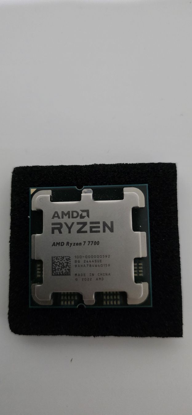 Amd Composants électroniques: Ryzen 7 7700 – D'occasion à Brig par N1TR-0