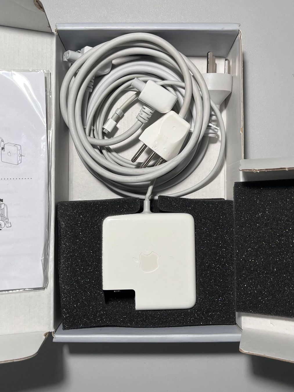 Apple Unità & Adattatore: Apple MegaSafe Power Adapter 85W – Usato da Richterswil venduto da Aep 2