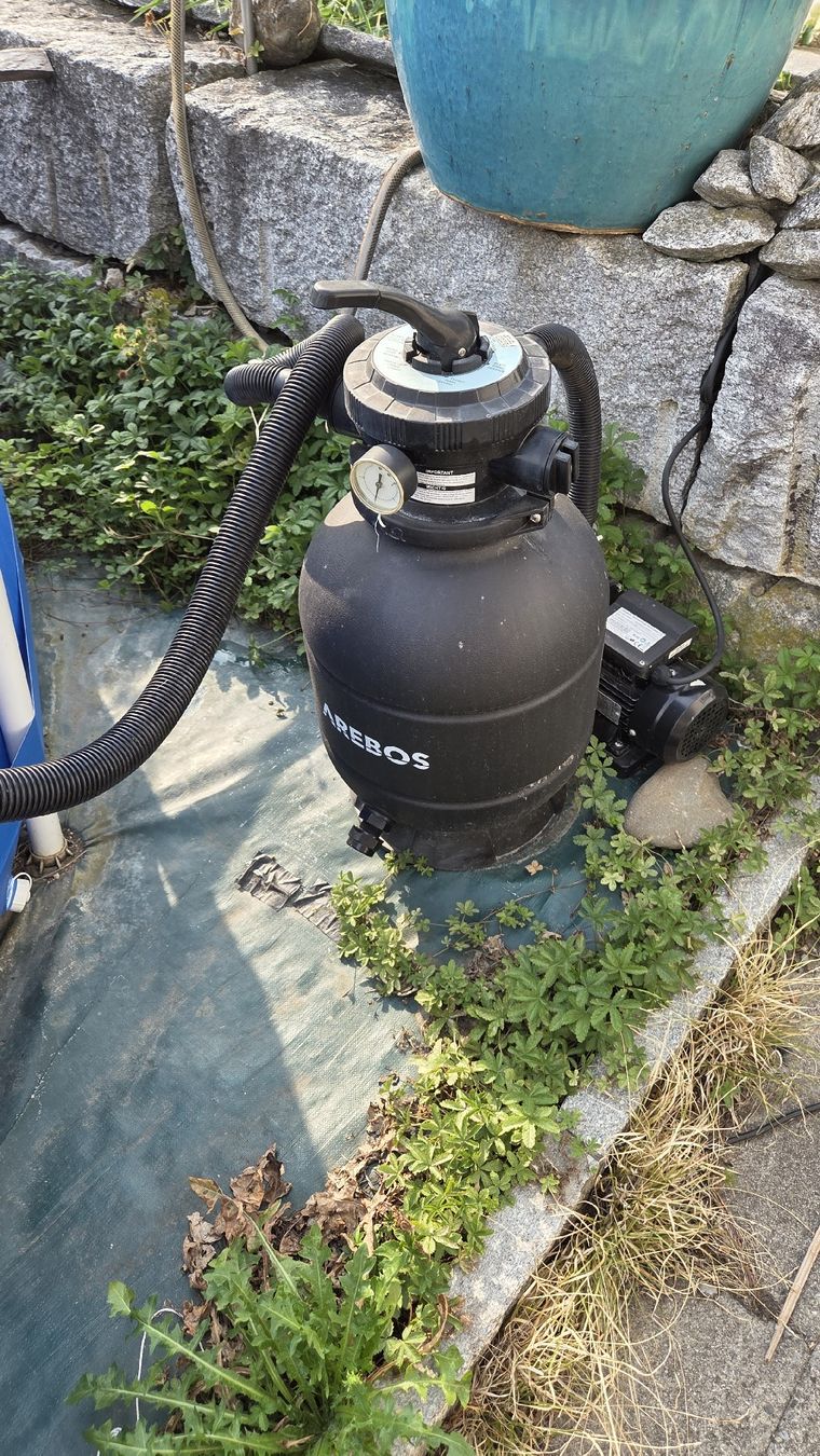 Intex Piscine: Pool 360 cm mit Filterpumpe/Chemie, Messgerät/Putzroboter – Usato da Mellingen venduto da Secost 1