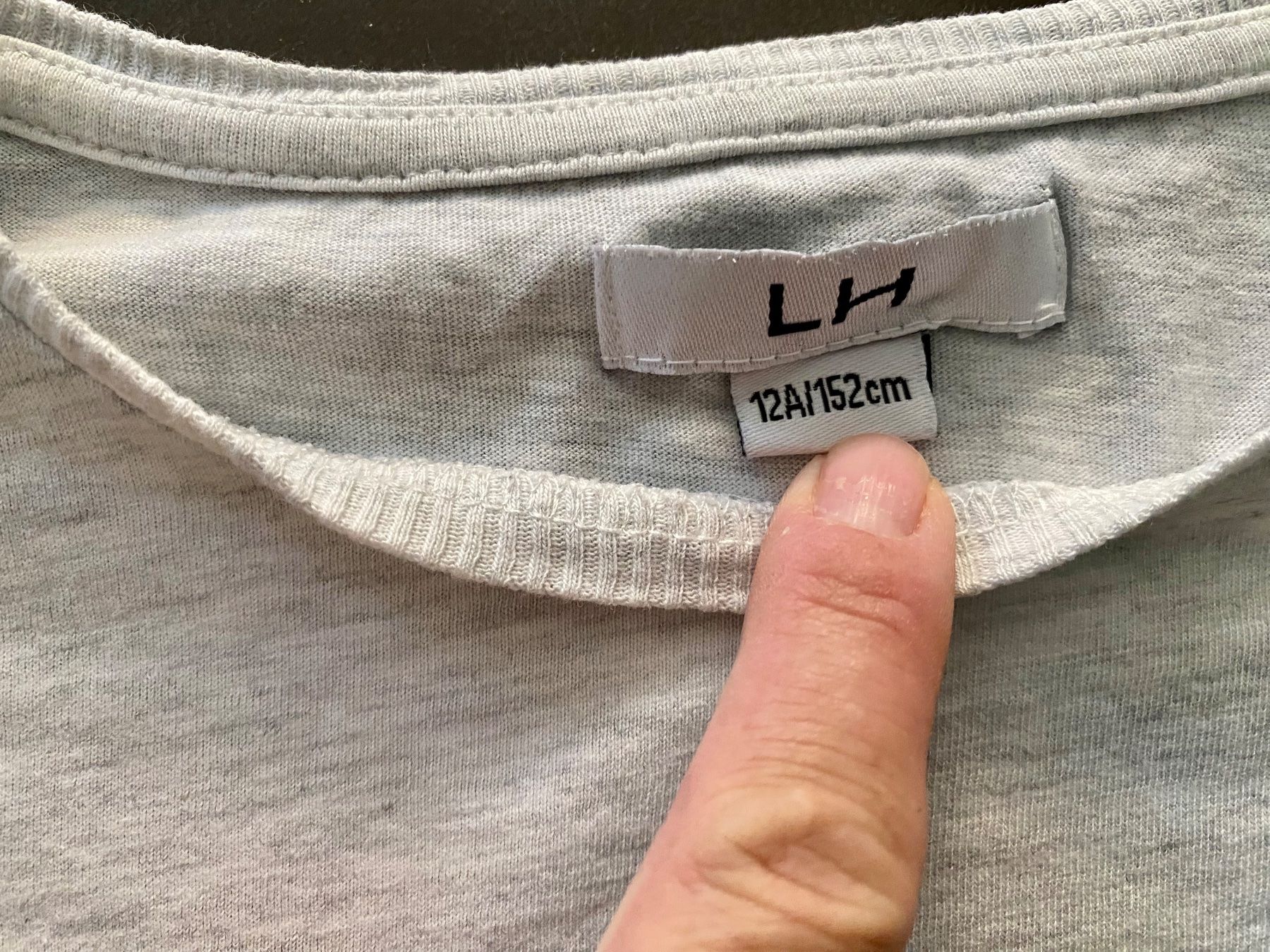 Maglioni & Felpe: Cooler Pulli Grösse 152 – Usato da Fehraltorf venduto da Marlene4 2
