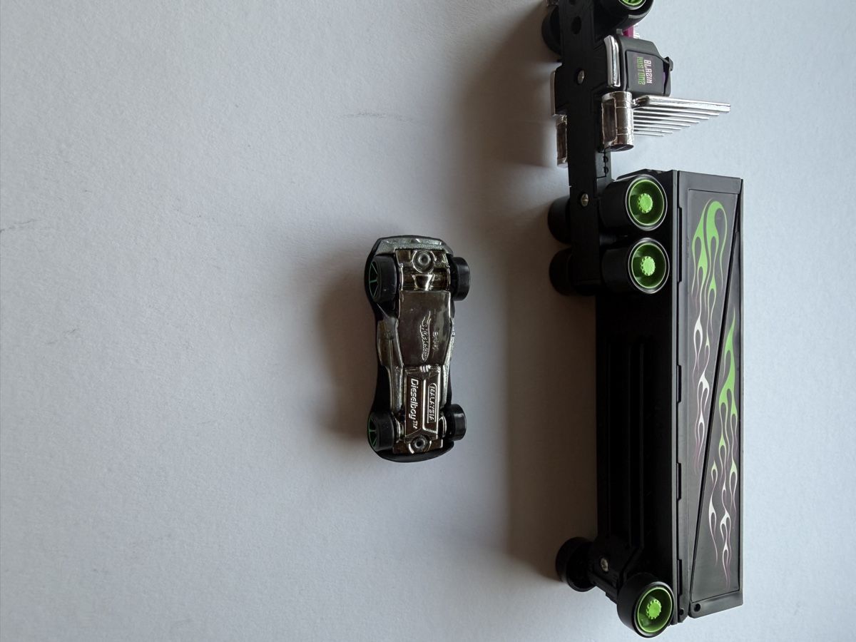 Hot Wheels Modellini d'auto: Hot Wheels Racing Convoy – Usato da Beinwil am See venduto da Tobi-Wied 2