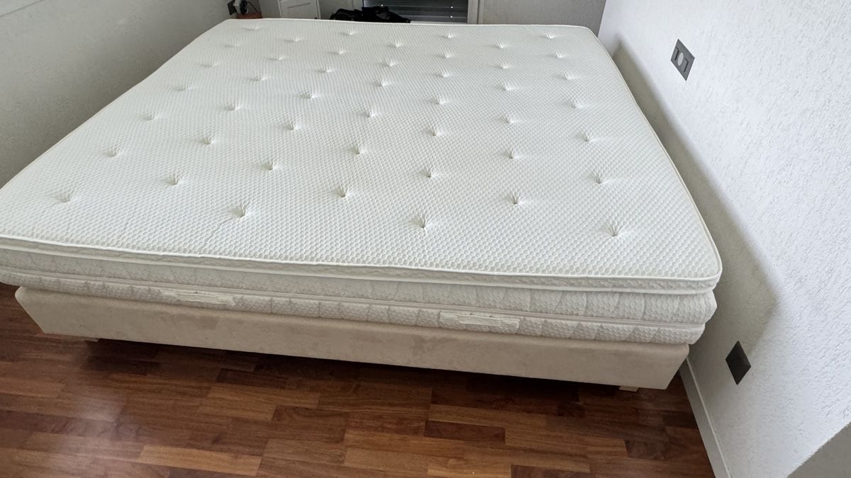 Letti: Boxspring Bett – Usato da Erlinsbach venduto da Mel-la-to