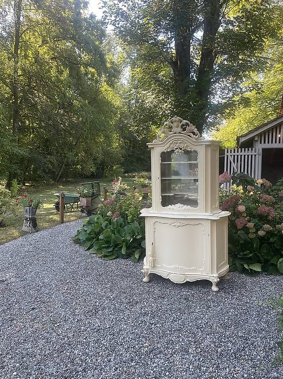 Armoire vaisselier vitre et miroir style rococo (D'occasion) à Troinex ...
