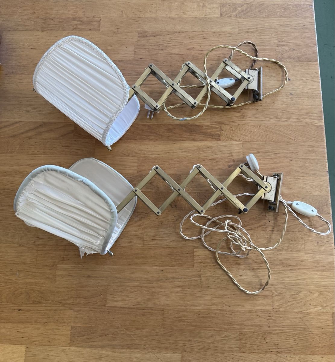 Amba Lampen: 2 Lampen von Alfred Müller Basel – Gebraucht aus Pratteln von Cartonsducoeur_bl