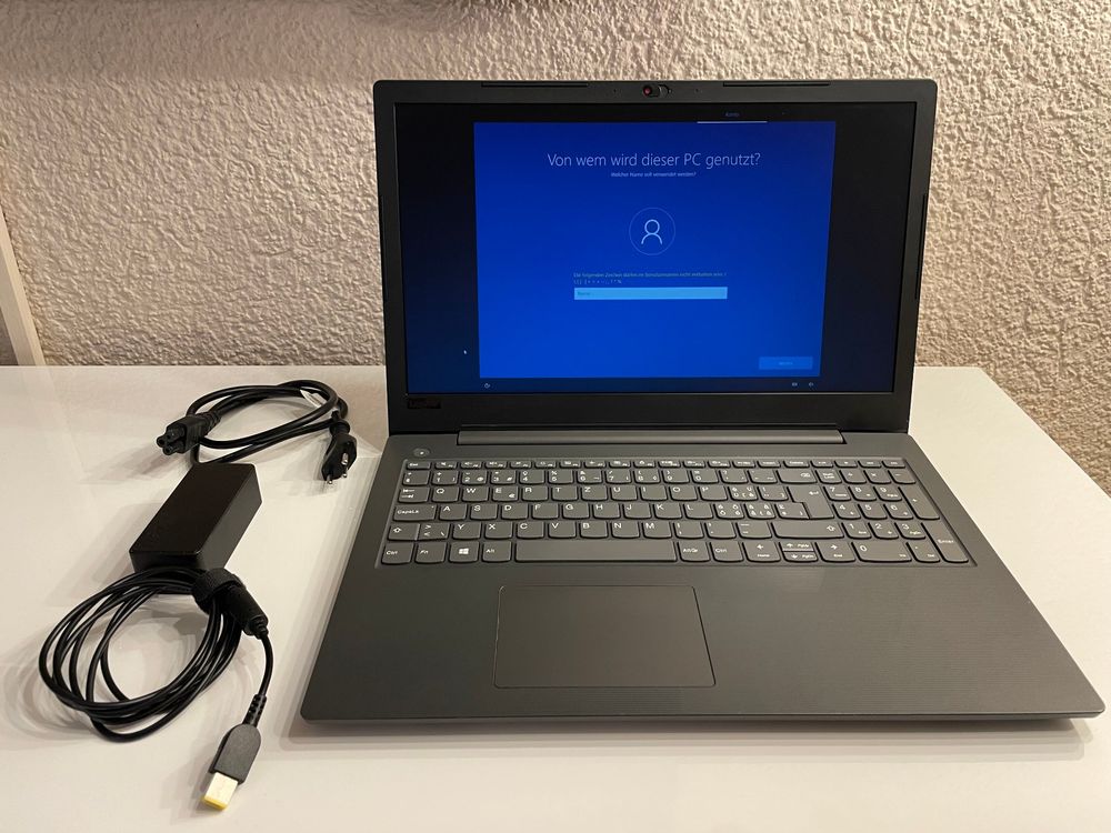 Laptop LENOVO V130-15 15.6