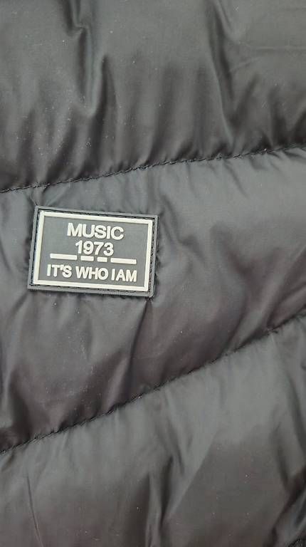 Gilet & Giacche: Gilet – Usato da Muraz (Collombey) venduto da Kiriwi 2