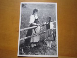 No 17 Mutter und Kind Postkarte
