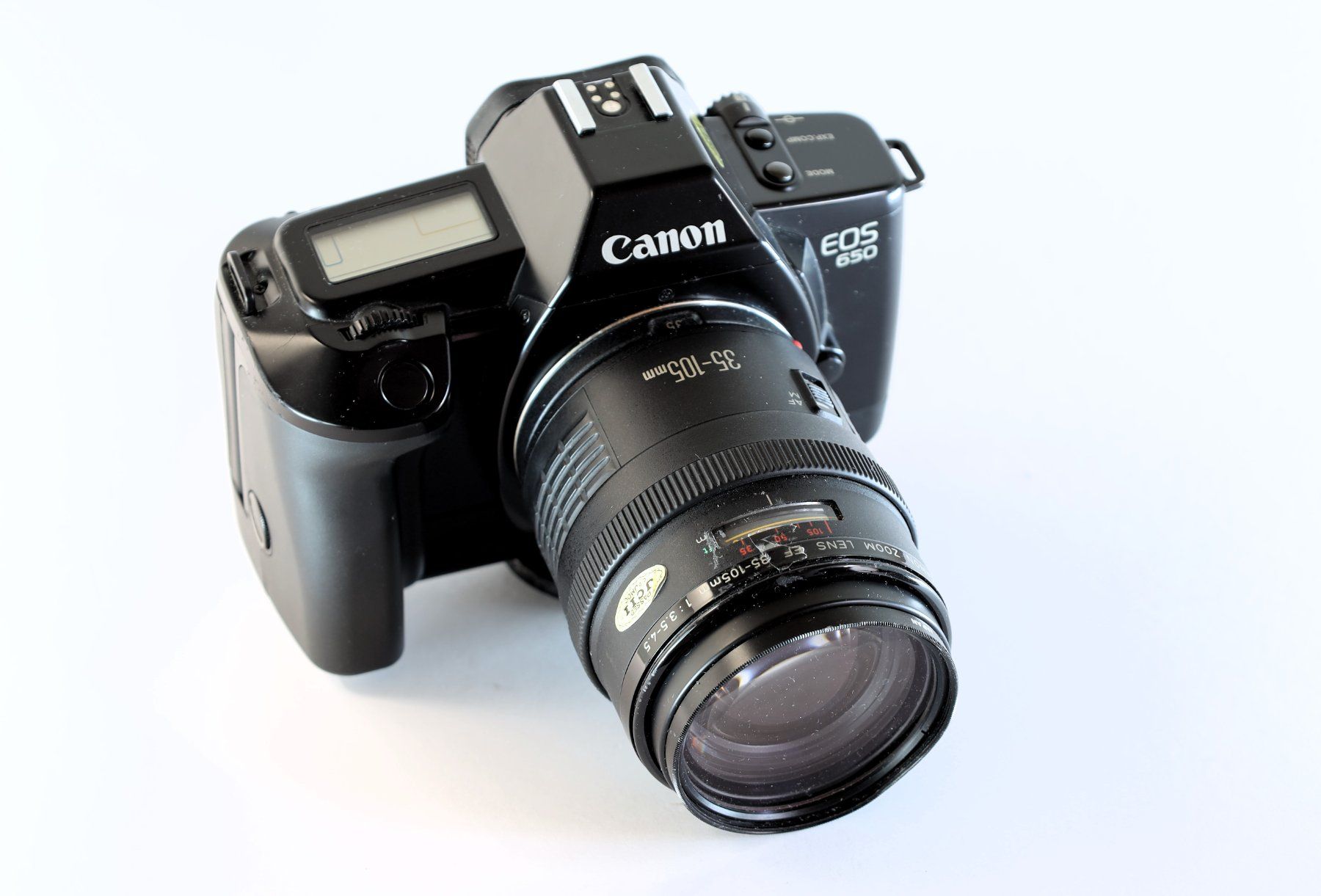 Canon Fotocamera: Canon EOS 650, mit Objektiv 35 - 105 mm - Analogkamera – Usato da Münsingen venduto da Nik010