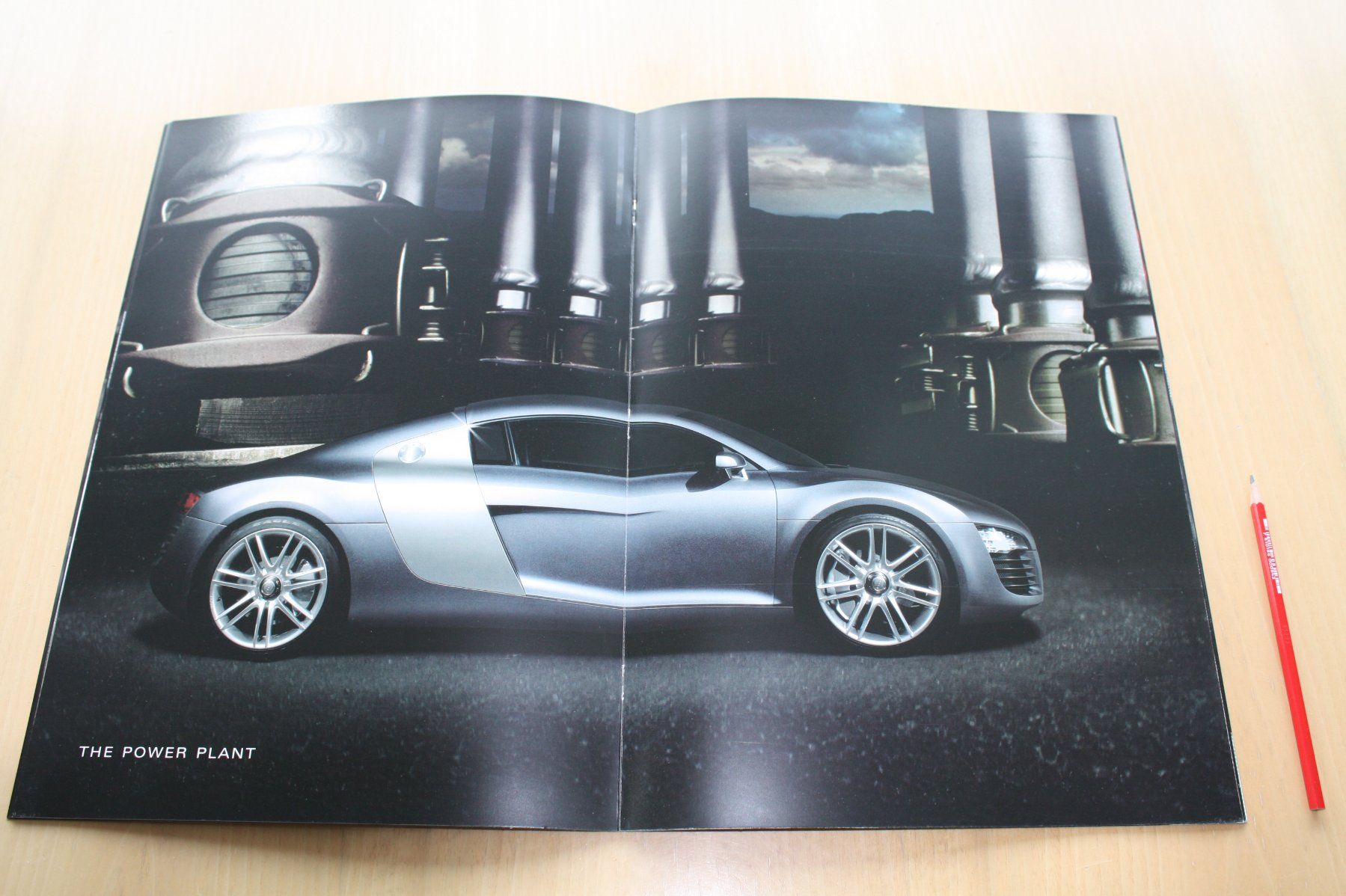 Audi Dokumente: Audi R8 Le Mans Quattro Grossformat Prospekt 9/2003 – Gebraucht aus Wikon von erwin400 4