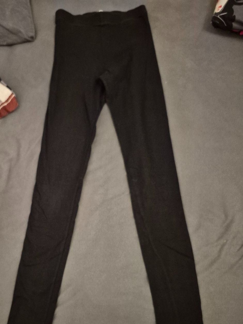 H&M Calze & Collant: H&M Leggins grösse152 – Usato da Oberweningen venduto da Bumblebee2