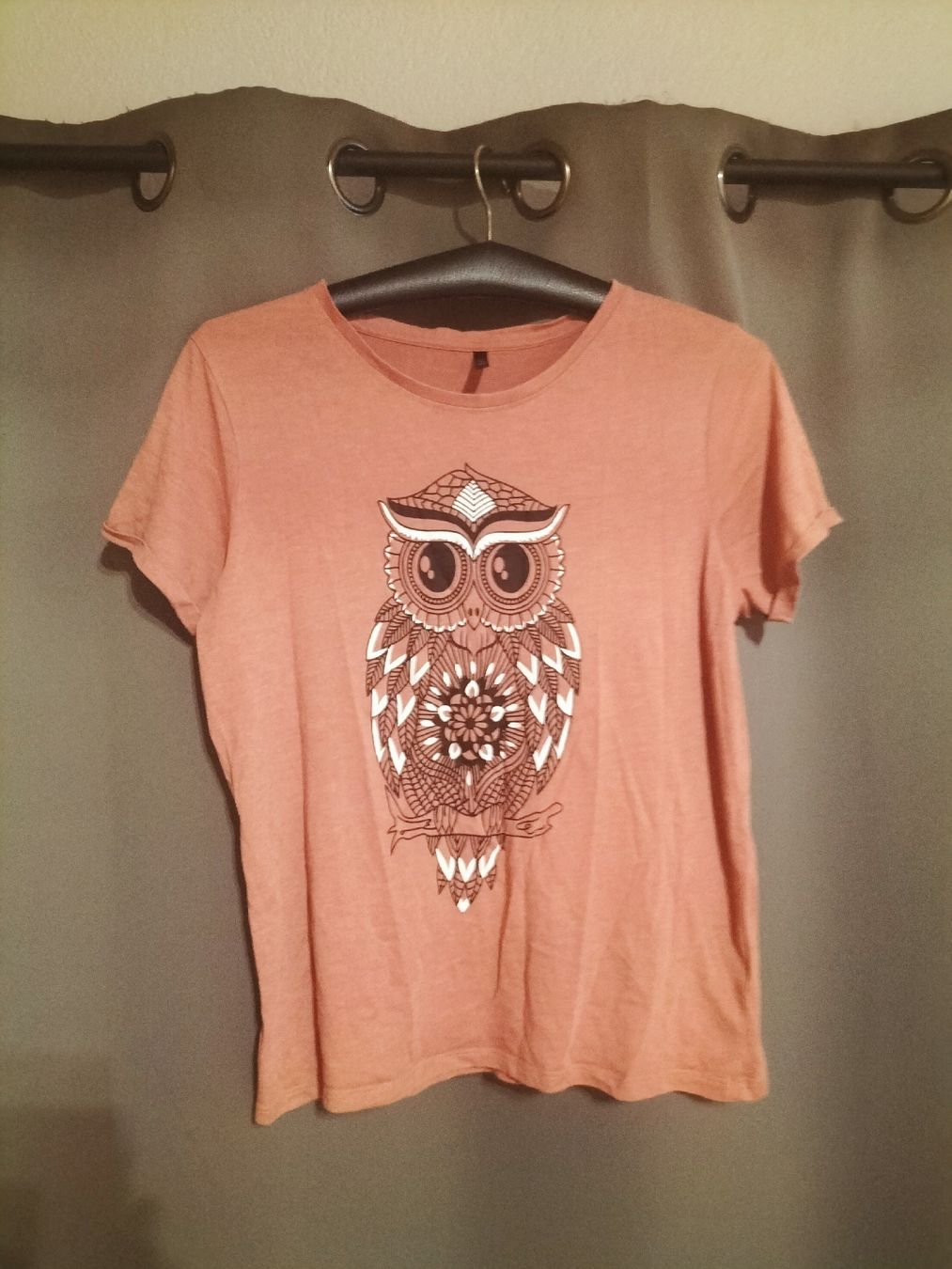 T-shirt: lot de 2 t-shirts M/L – Usato da Gillarens venduto da Emy_28