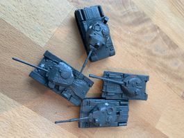4 schöne Panzer!
