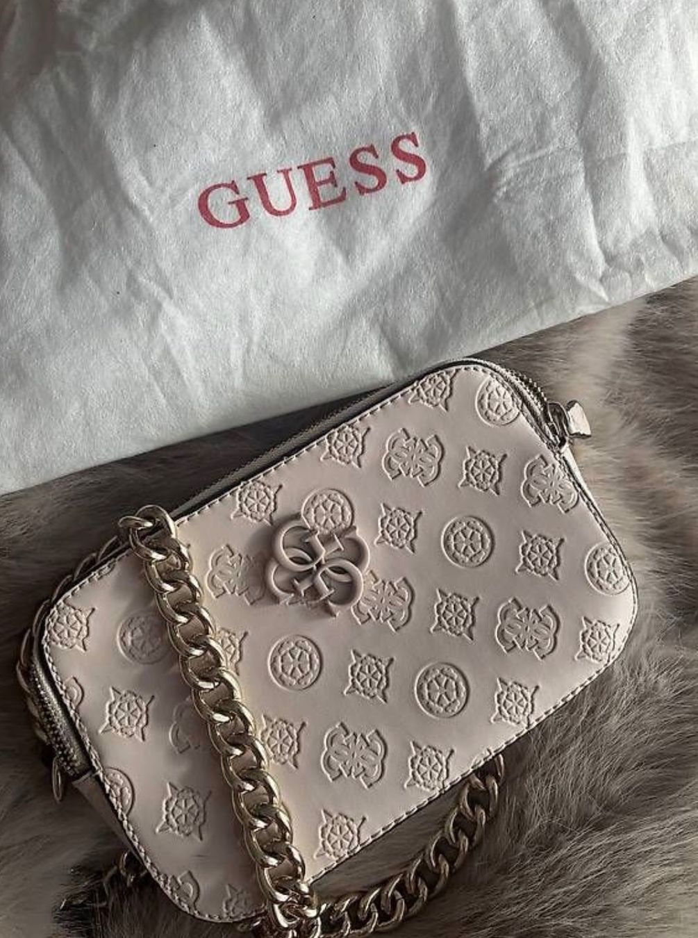 Guess Borse da donna: Guess Umhängetasche Rosa – Usato da Basel venduto da jvxmm 3