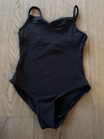 Justaucorps de danse noir bretelles fines état correct