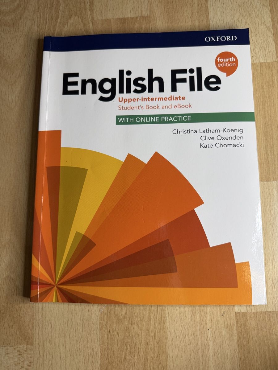Libri: English File 4e Upper Intermediate Students Book – Nuovo (secondo la descrizione) da Au ZH venduto da sar_dq55