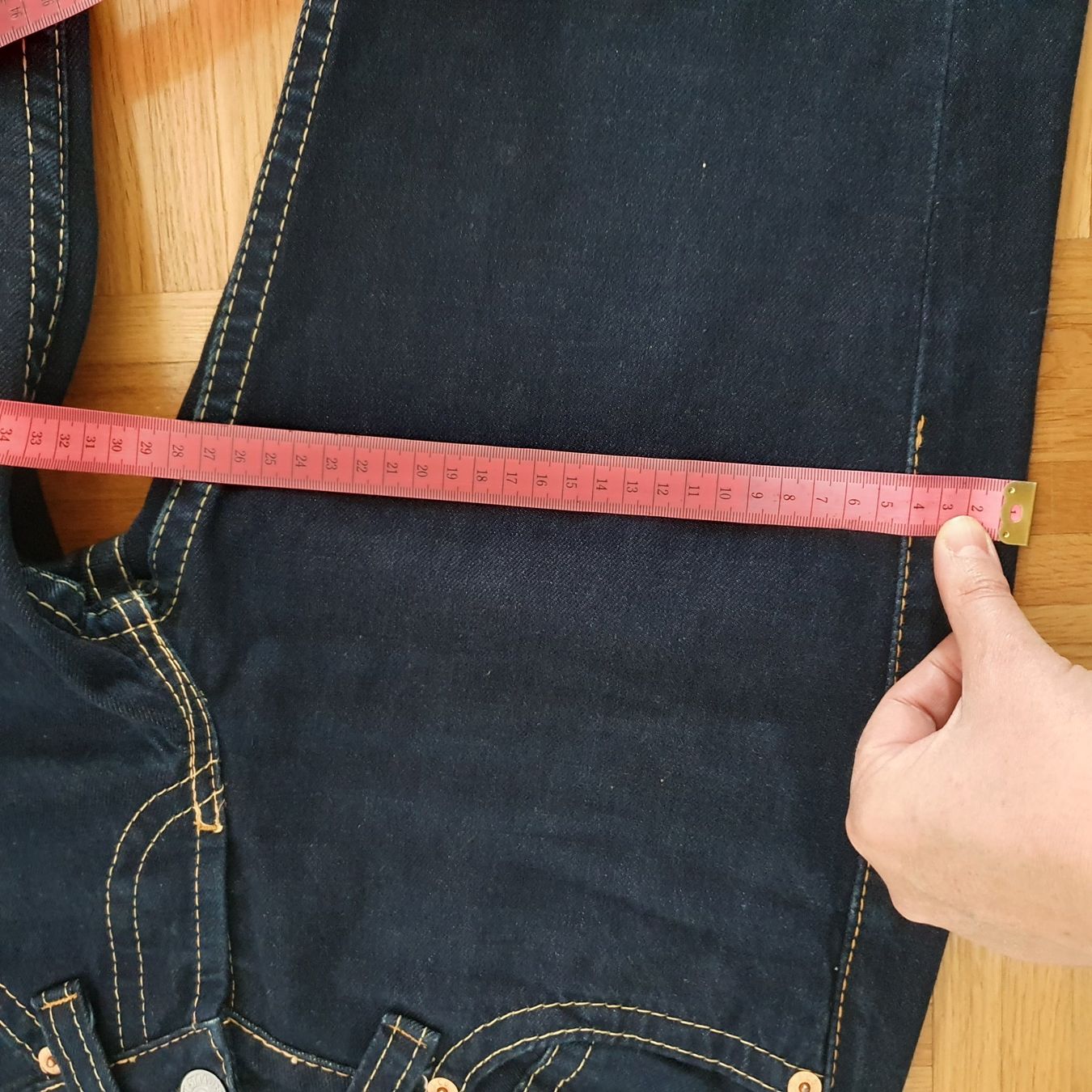 Levi's Jeans: Pantalon Levis taille 30/34 – Gebraucht aus Prilly von RoDyRe 6