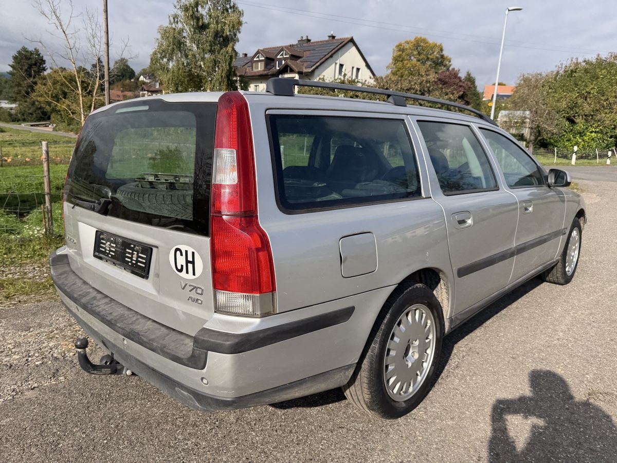 Volvo Autos: Volvo v70 2.4 t awd – Defekt aus Ins von pre_8fsm