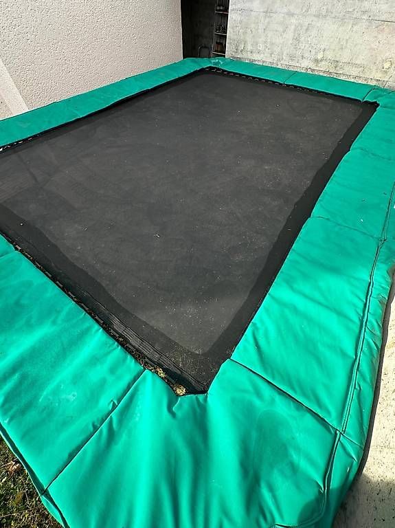 Trampoline: superfun Trampolin – Gebraucht aus Liestal von reguswiss 3