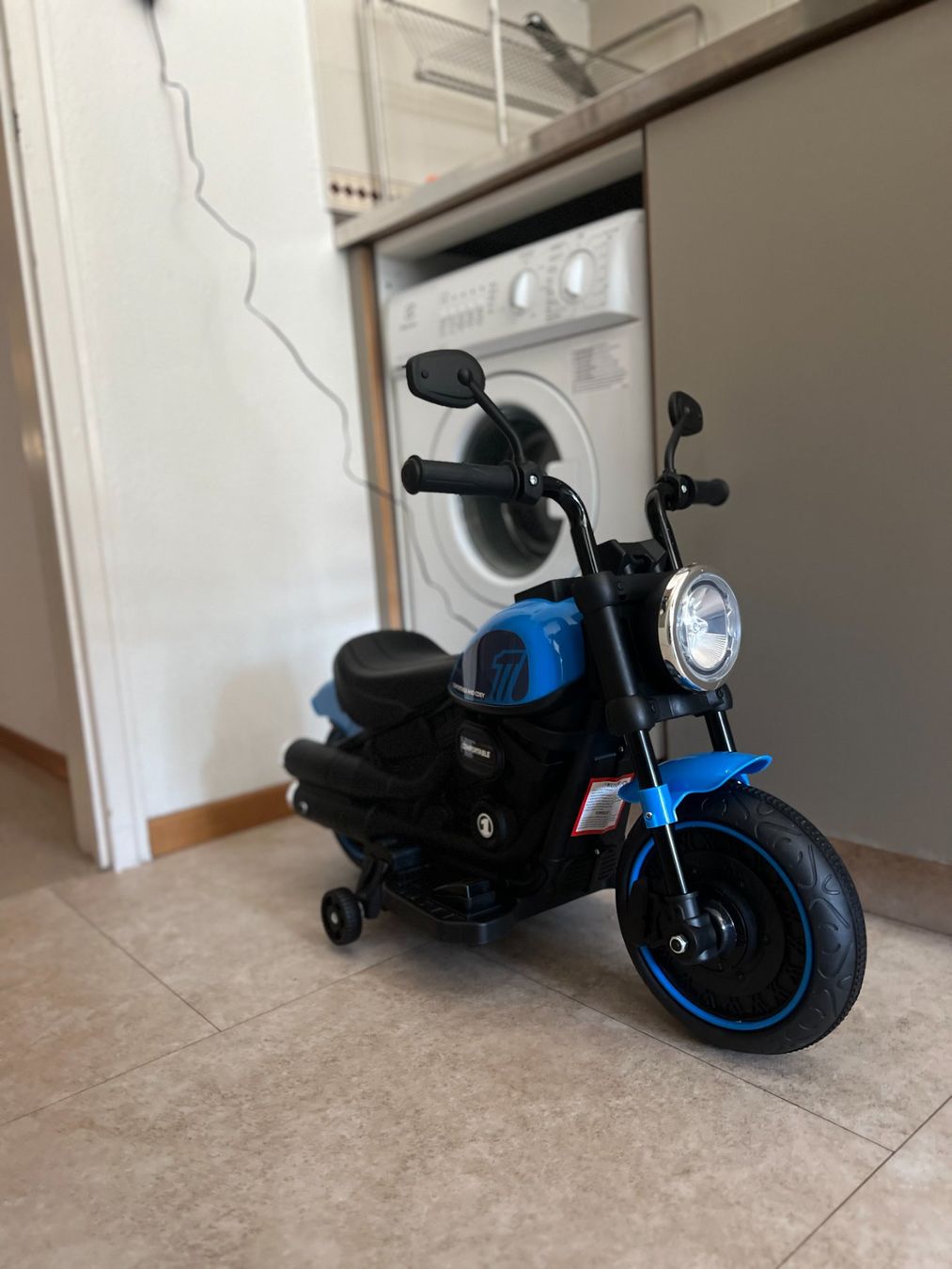 Veicoli per bambini: Mini moto Harley elettrica – Difettoso da Lugano venduto da cjporko