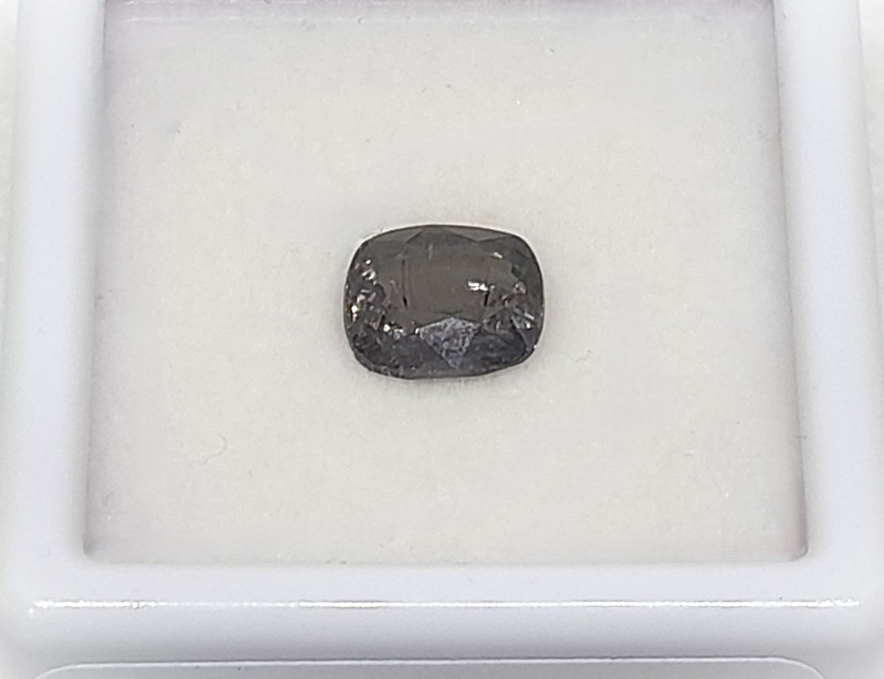 Pietre preziose: Superbe Spinelle gris 1.29 ct - Valeur 645.- Fr – Nuovo (secondo la descrizione) da Grimisuat venduto da Valgem
