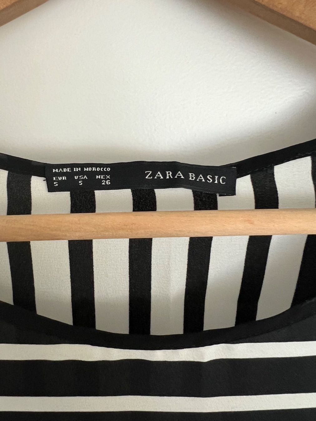 Zara Top: Wunderschönes Oberteil von Zara in Gr. S – Usato da Winterthur venduto da mic_l98y 1