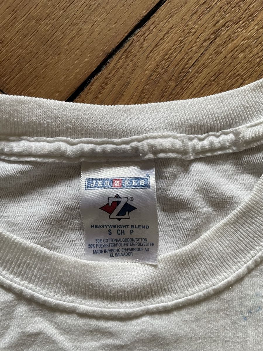 T-shirt: Normcore hypster Small Tee good condition – Usato da Basel venduto da aharon.no1 3