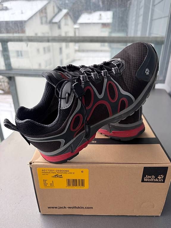 Scarpe da donna: Damen Wanderschuh – Usato da Horgen venduto da Edeka50