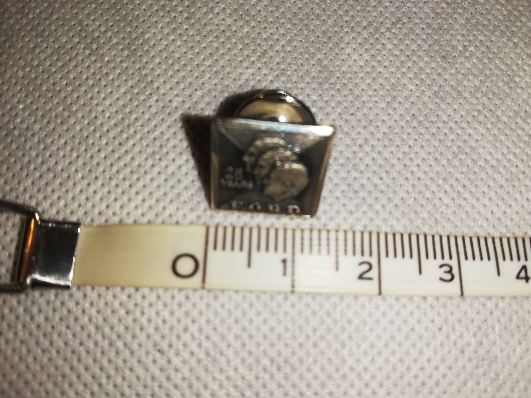 Ford Placchette & Badge: Pin Ford Sterling Silber – Usato da Aarburg venduto da Emelie 2