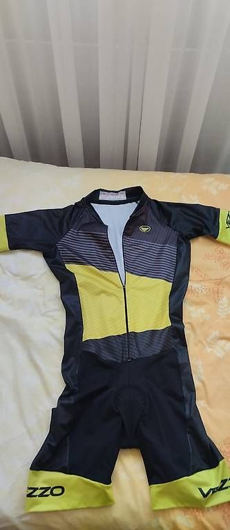 Mute per immersioni: Combinaison de cicliste femme  – Usato da Carouge GE venduto da mar_9cj6 2