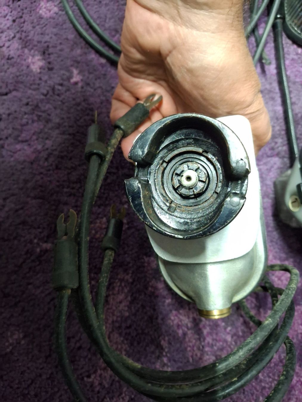 Bosch Toutes les pièces auto: Bosch FF4AR Zündverteiler Oldtimer, Vintage! – D'occasion à Horriwil par TOKYONIGHTS 4