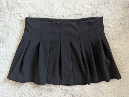 petite jupe noire Zara M