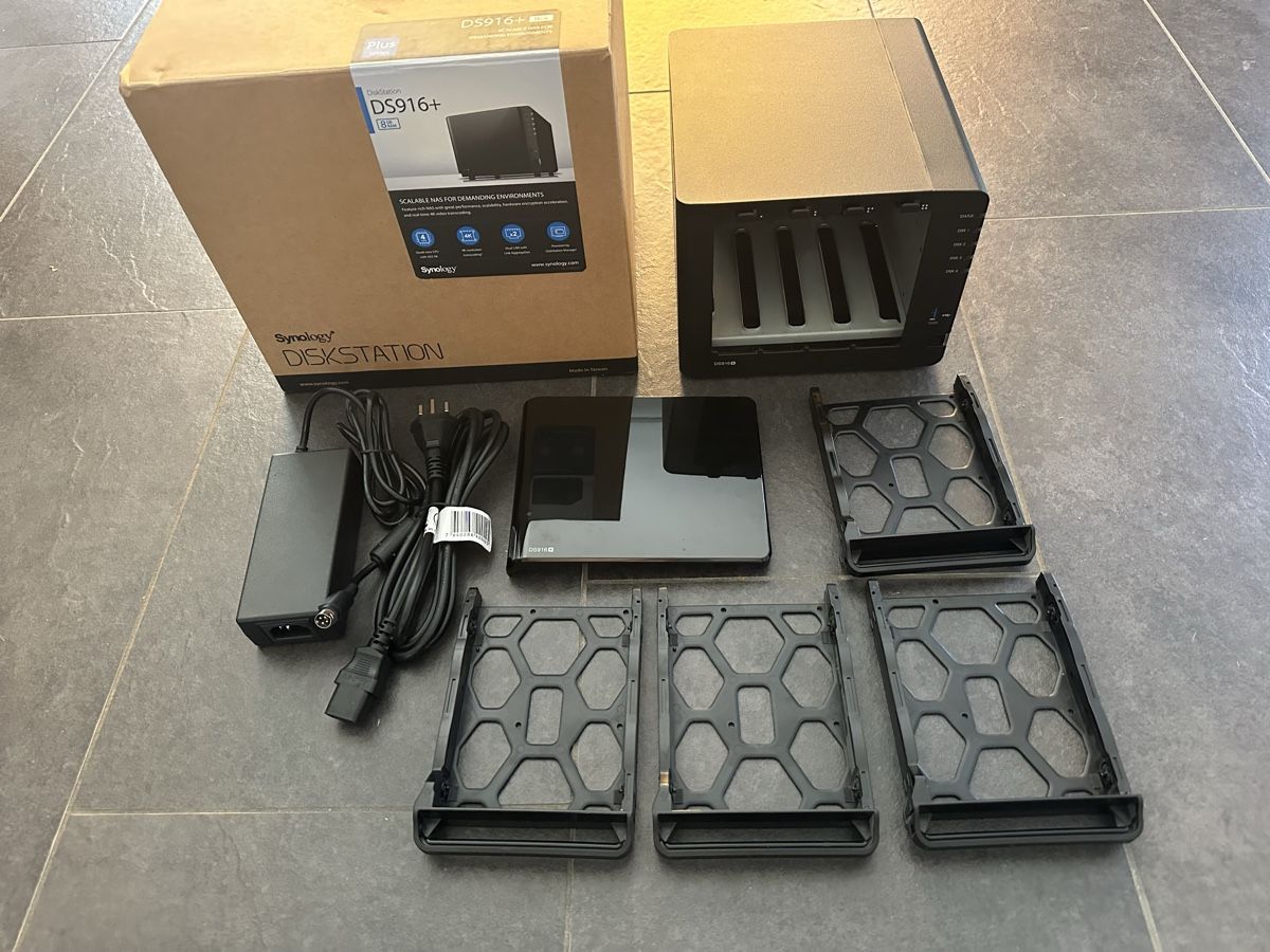 Synology Server: Synology DiskStation DS916+ NAS 8gb Arbeitsspeicher – Gebraucht aus Ostermundigen von m4rcus